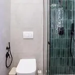 Moodswings Apartment *